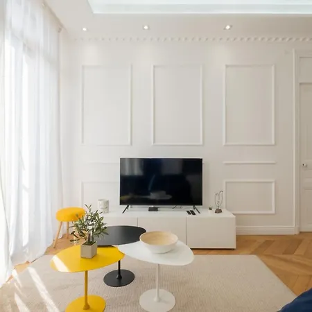 3-br In The Heart Of Downtown