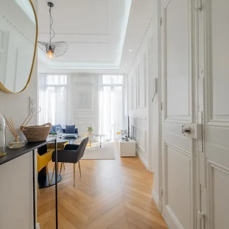 Apartment 3-br In The Heart Of Downtown Cannes