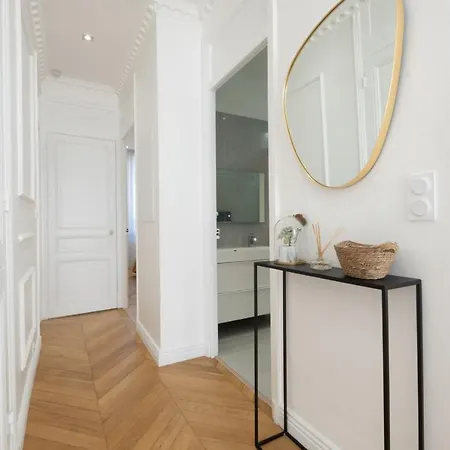 3-br In The Heart Of Downtown Cannes