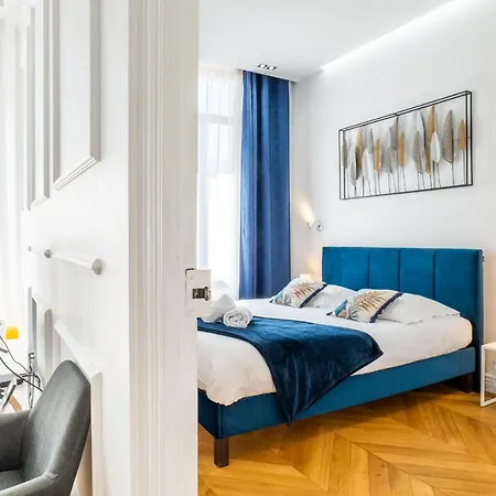 Apartment 3-br In The Heart Of Downtown *