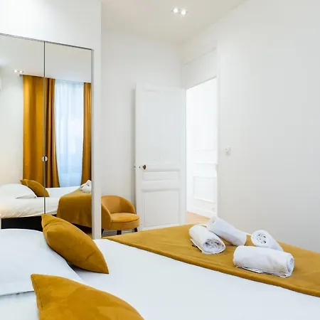 3-br In The Heart Of Downtown Apartment Cannes