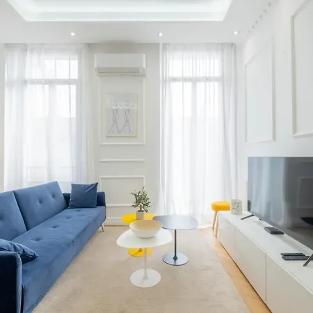 3-br In The Heart Of Downtown Cannes